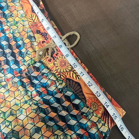 Maaji Mens swim trunks shorts Size small geometric pattern - Picture 10 of 10